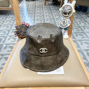 BUCKET HAT IN WOOD BROWN CALFSKIN 431731