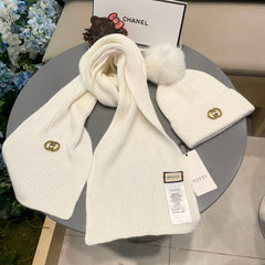 SET SCARF AND HAT IN WHITE CASHMERE 436220