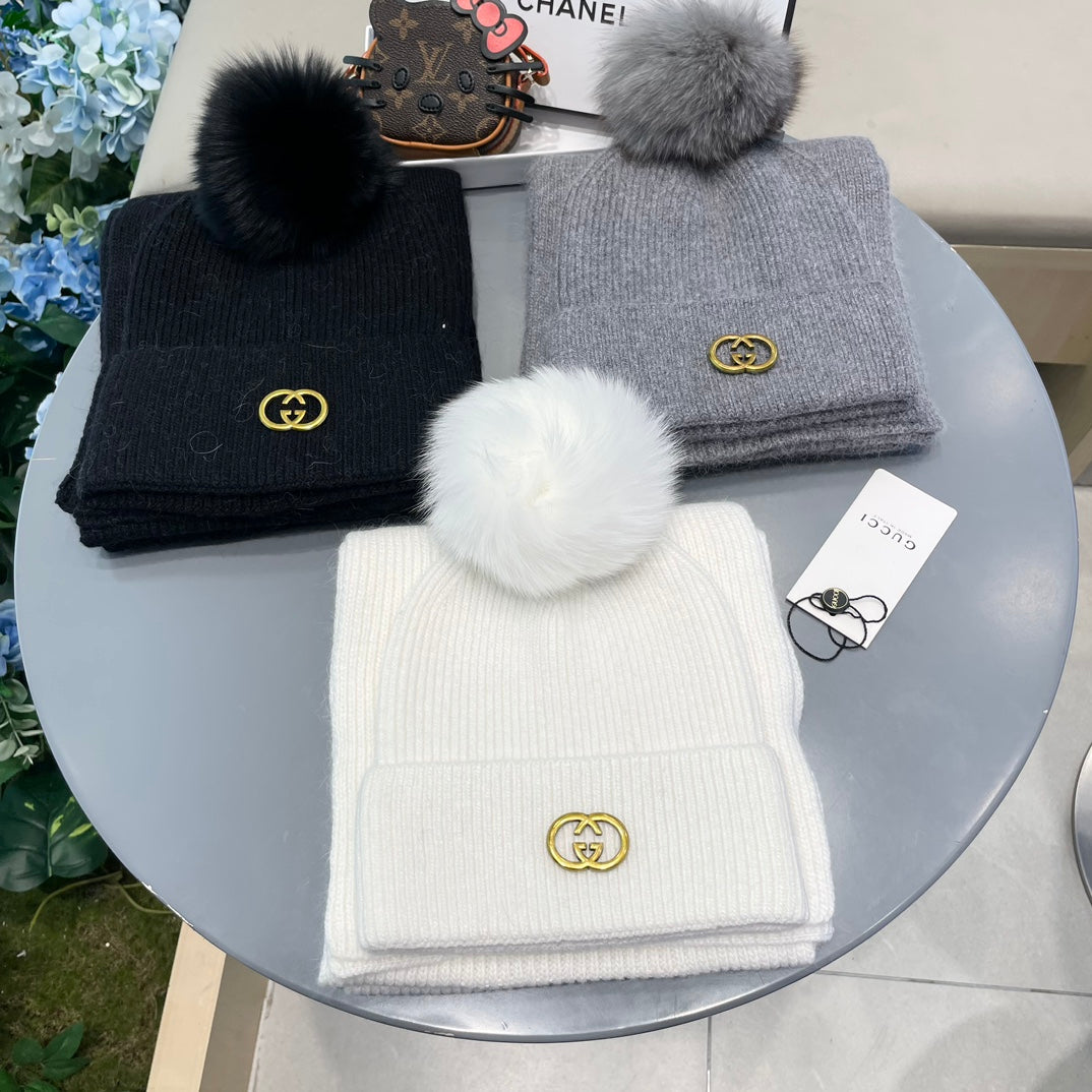 SET SCARF AND HAT IN WHITE CASHMERE 436220