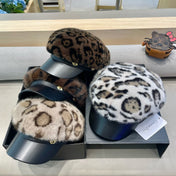 BAKER BOY HAT IN WHITE MINK FUR 438087