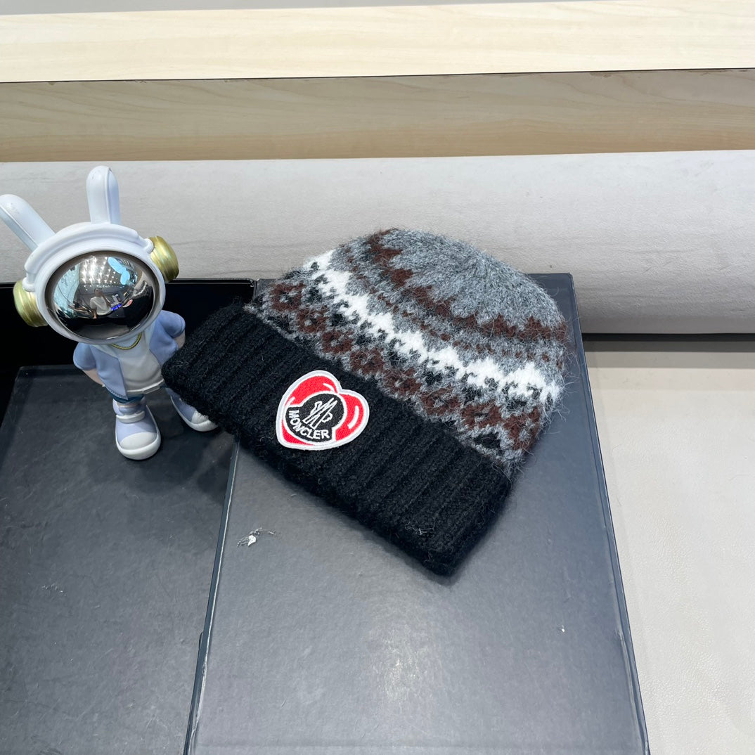 BEANIE HAT IN COLORFUL WOOL 438145