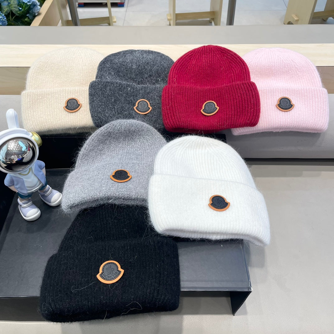 BEANIE HAT IN WHITE WOOL 438126