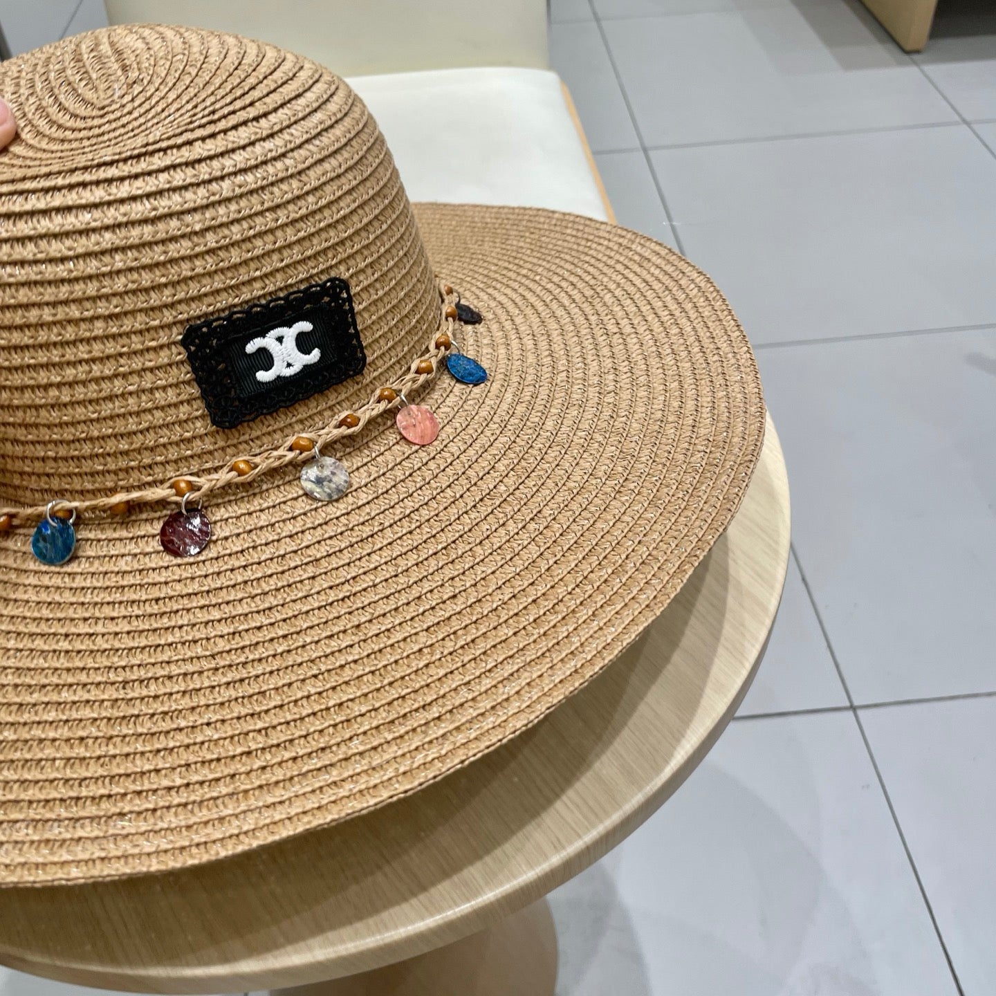 WIDE BRIM HAT MODEL 652183 IN NATURAL WOVEN STRAW