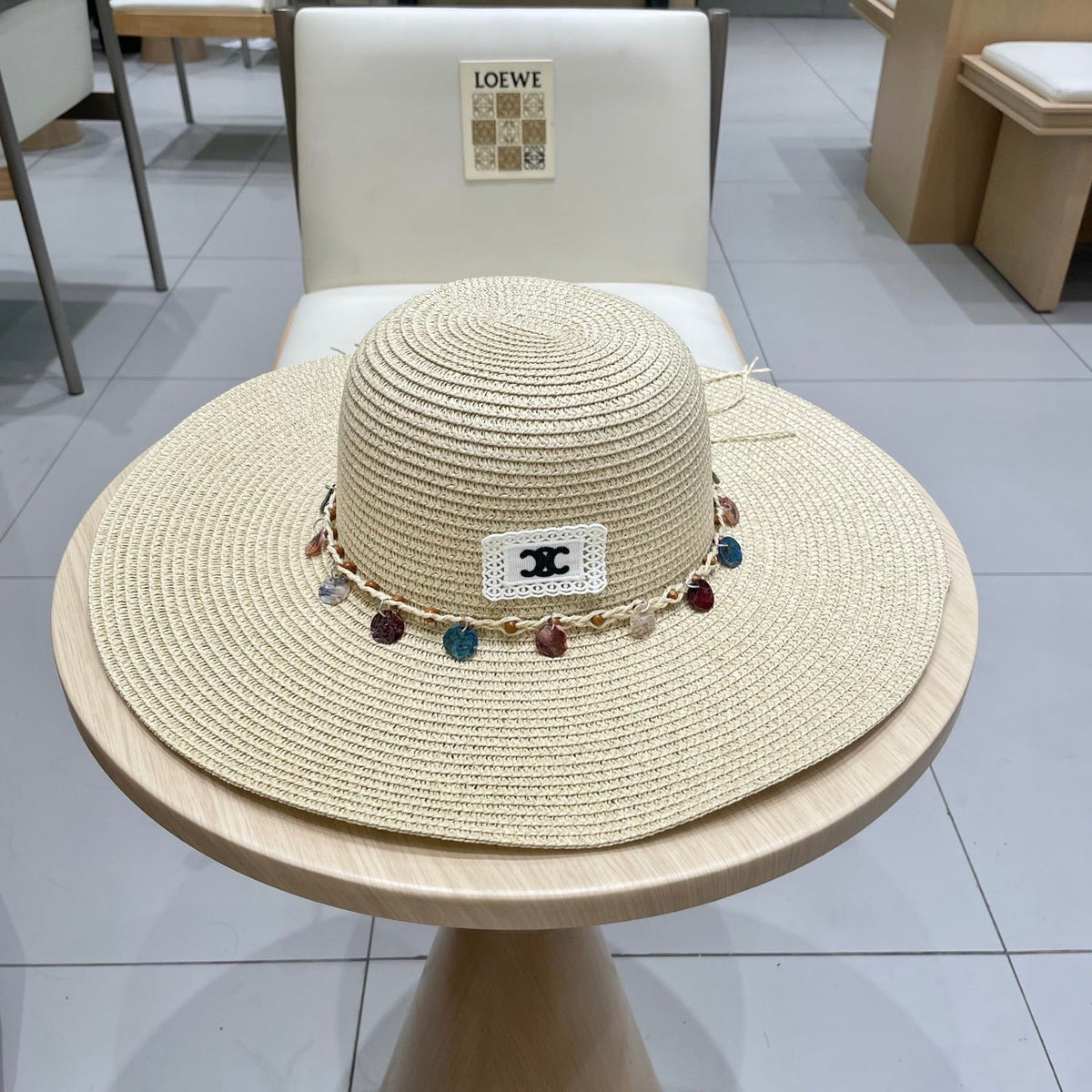 WIDE BRIM HAT MODEL 652185 IN BEIGE WOVEN STRAW