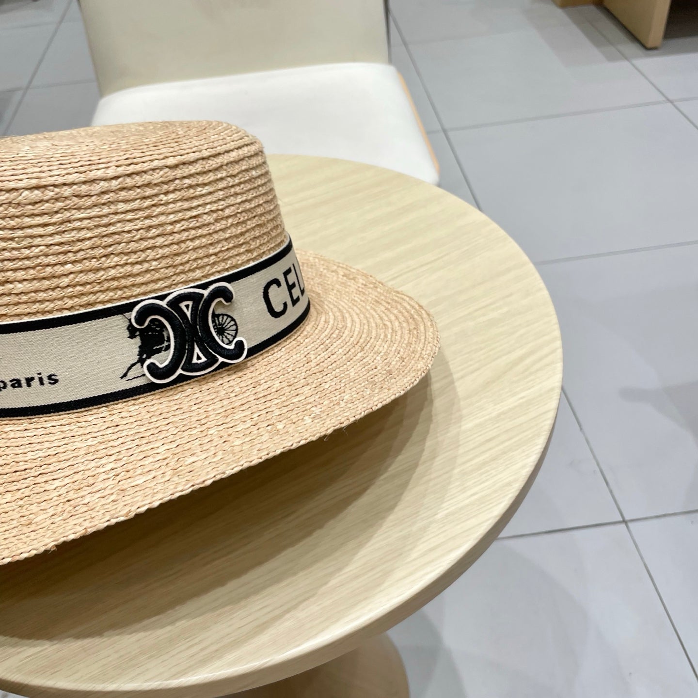 WIDE BRIM HAT MODEL 652231 IN NATURAL WOVEN STRAW