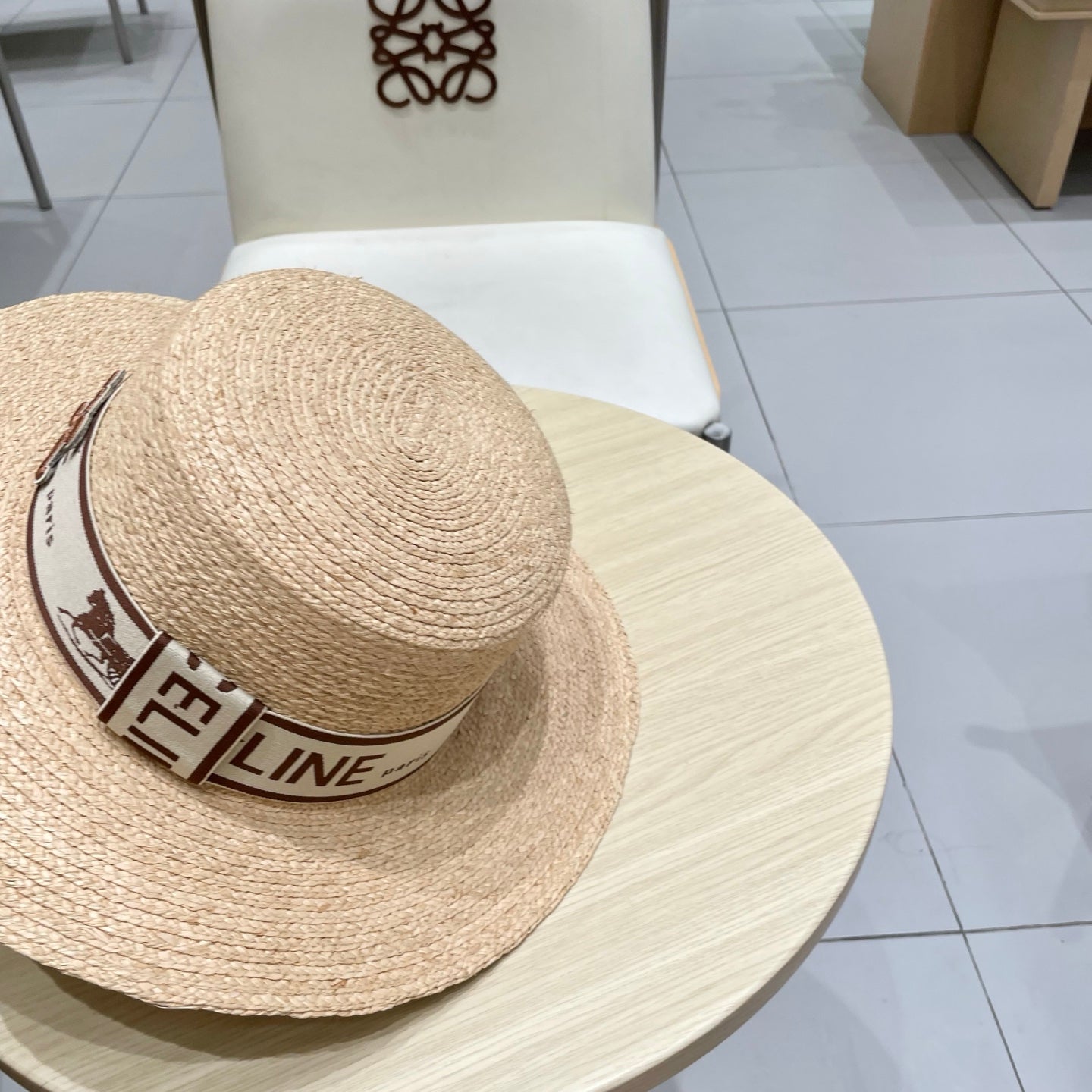 WIDE BRIM HAT MODEL 652232 IN NATURAL WOVEN STRAW