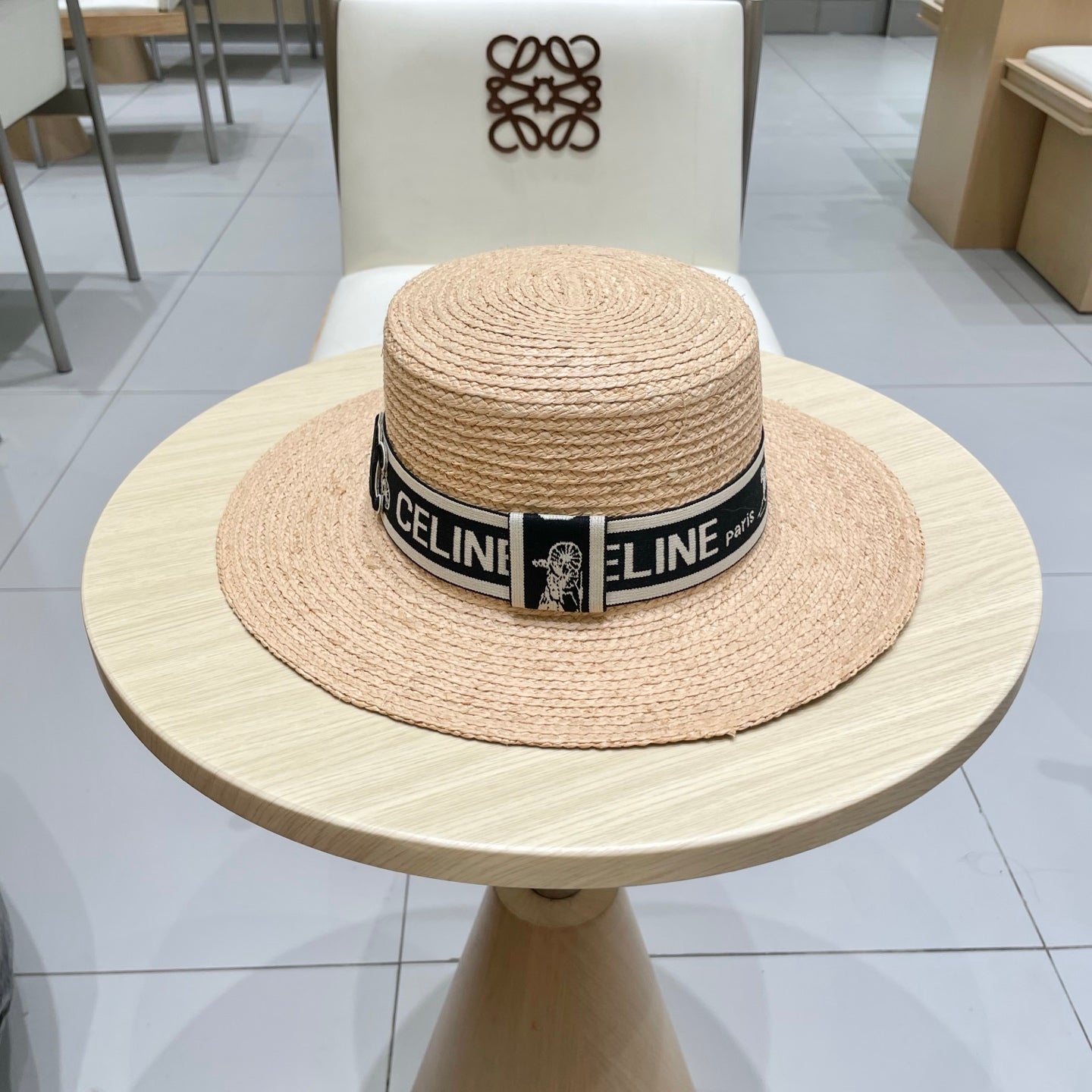 WIDE BRIM HAT MODEL 652233 IN NATURAL WOVEN STRAW