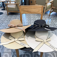 WIDE BRIM STRAW HAT WITH BOW WHITE 672704