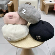 BERET HAT IVORY WITH LOGO 672660