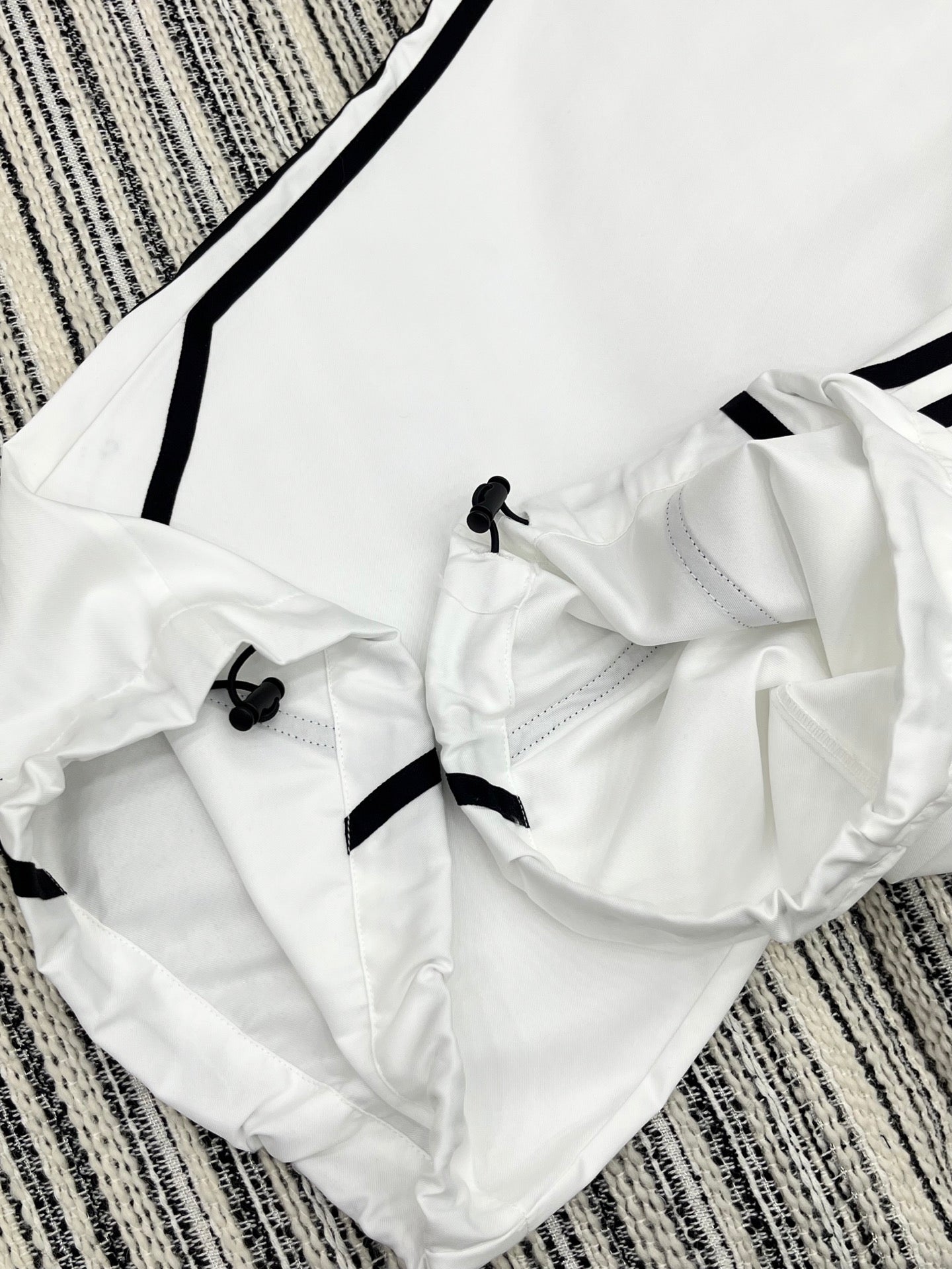 PRADA STRAIGHT-LEG PANTS STYLE 175