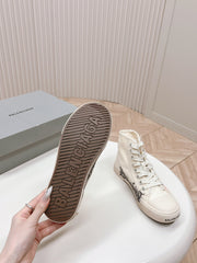 HIGH-TOP SNEAKERS GRAFFITI IN WHITE CANVAS