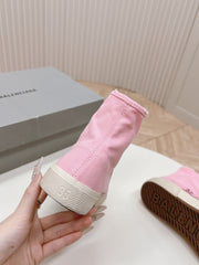 PINK CANVAS HIGH-TOP SNEAKERS LOGO GRAFFITI