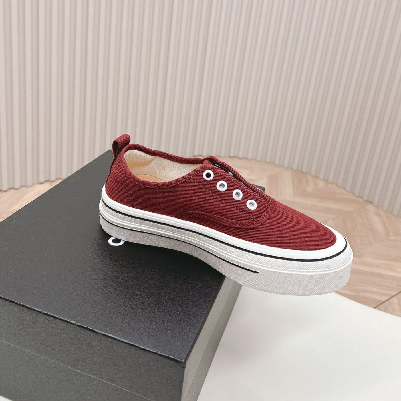 Double C Platform Biscuit Shoes Fabric Cherry Red