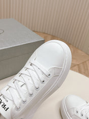 PRA RETRO SNEAKERS WHITE AND BLACK CALFSKIN