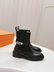 KELLY BUCKLE SHORT BOOTS IN BLACK CALFSKIN