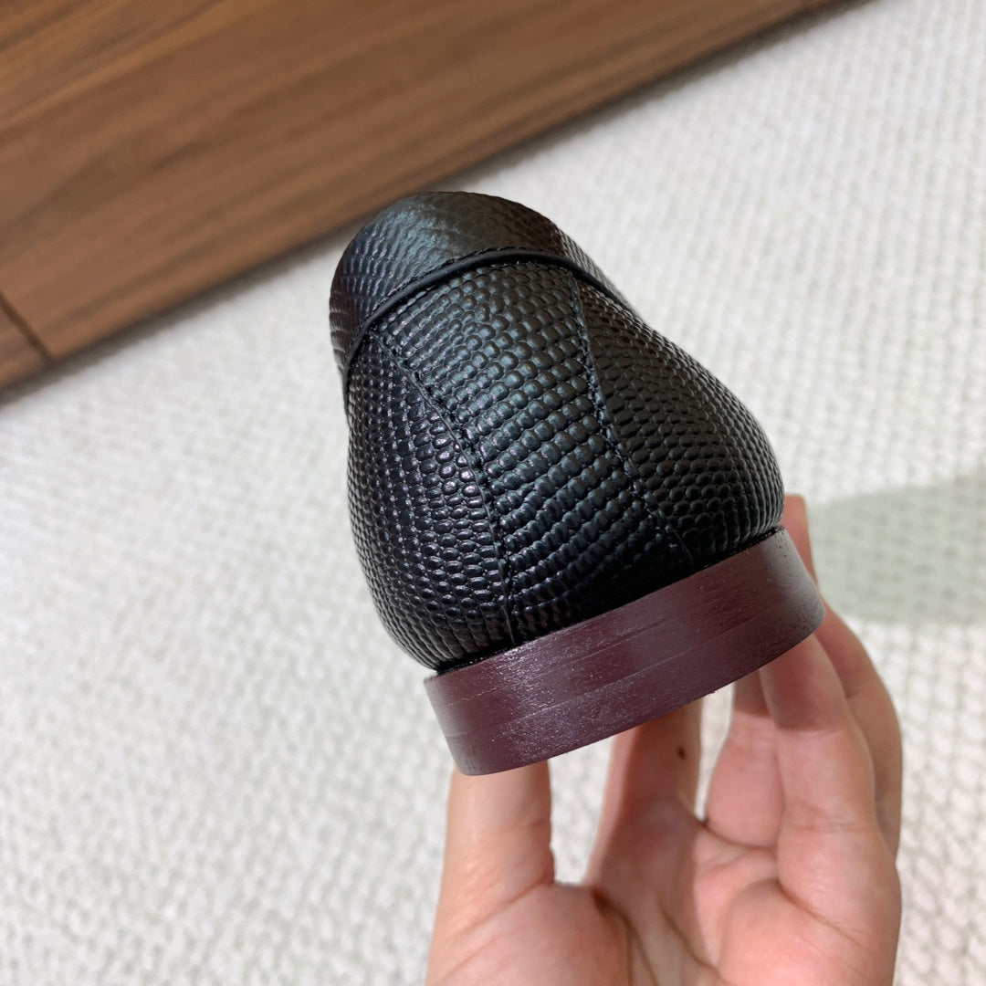 LUCO LOAFER WITH FRINGES IN BLACK LAMBSKIN