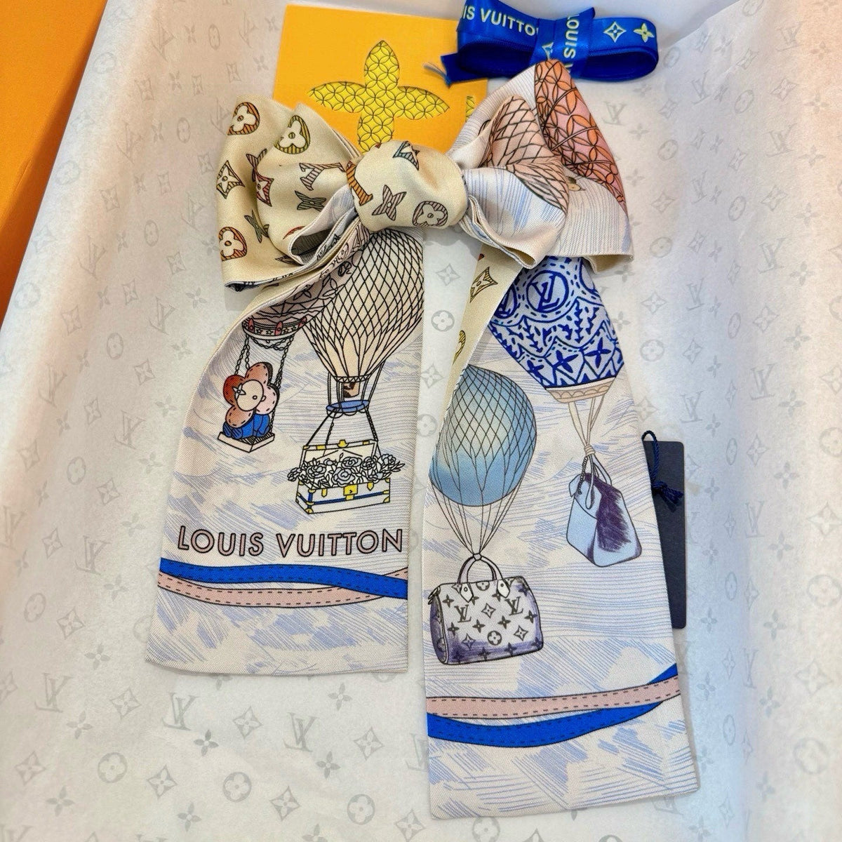 LV TWILLY 120 CM IN SILK 714368