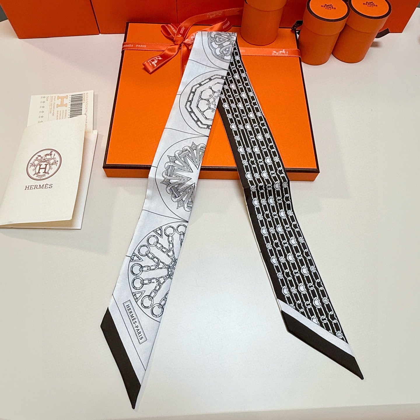 HERMES 25S SCARF 90 IN SILK 856721