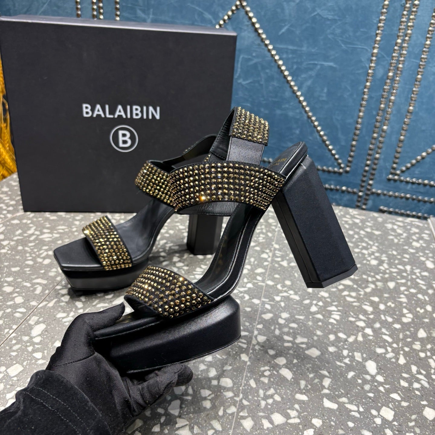 BALMAIN 26S HIGH-HEELED SANDALS 105 MM IN BLACK CALFSKIN WITH GOLD STONE EMBELLISHED