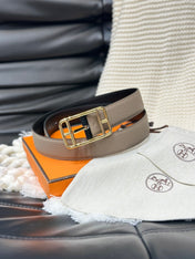 HM CAPE COD 32MM REVERSIBLE BELT BLACK AND TAN LEATHER GOLD BUCKLE