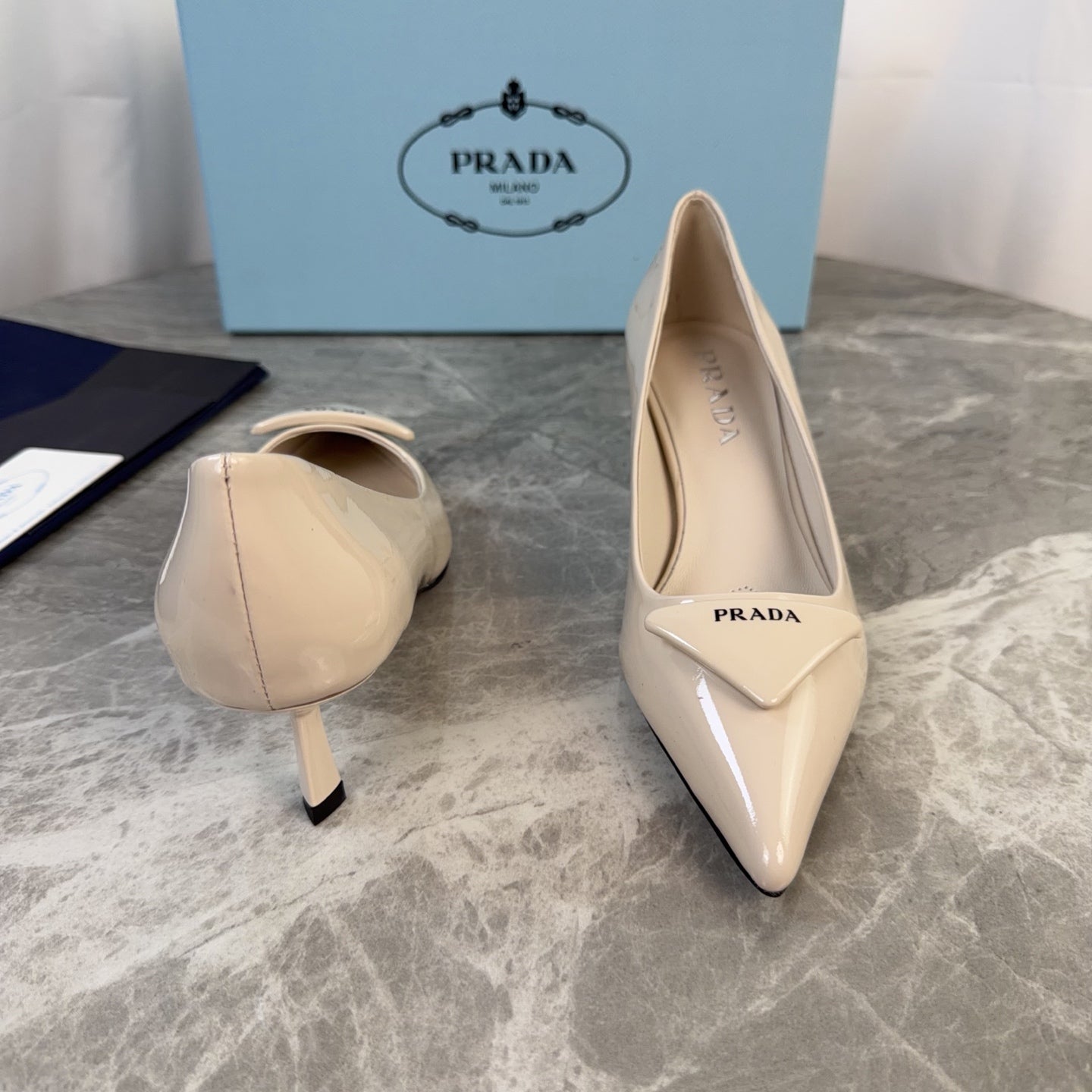 PRADA 25S POINTED-TOE HIGH HEELS 55 MM IN BEIGE GLOSSY LAMBSKIN