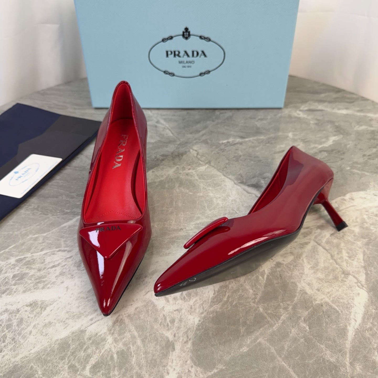 PRADA 25S POINTED-TOE HIGH HEELS 55 MM IN DARK RED GLOSSY LAMBSKIN