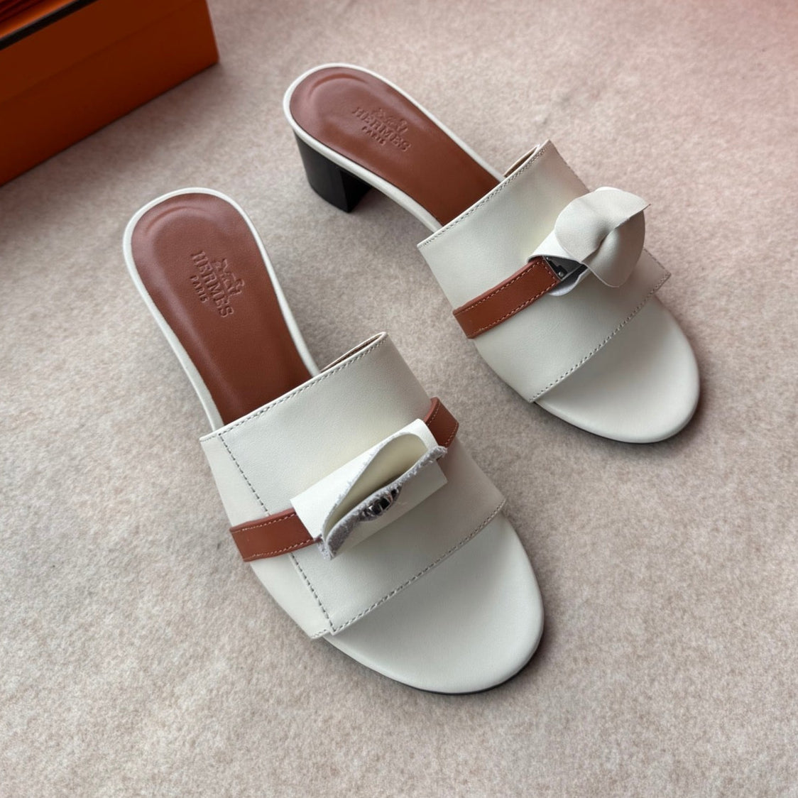 HIGH MULES IN WHITE CALFSKIN