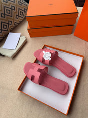 0RAN SANDALS IN ROSE PINK CALFSKIN