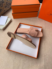 0RAN SANDALS IN PEACH PINK CALFSKIN