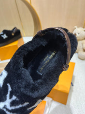 ASPEN COMFORT CLOG IN BLACK MIX WHITE FLEECE