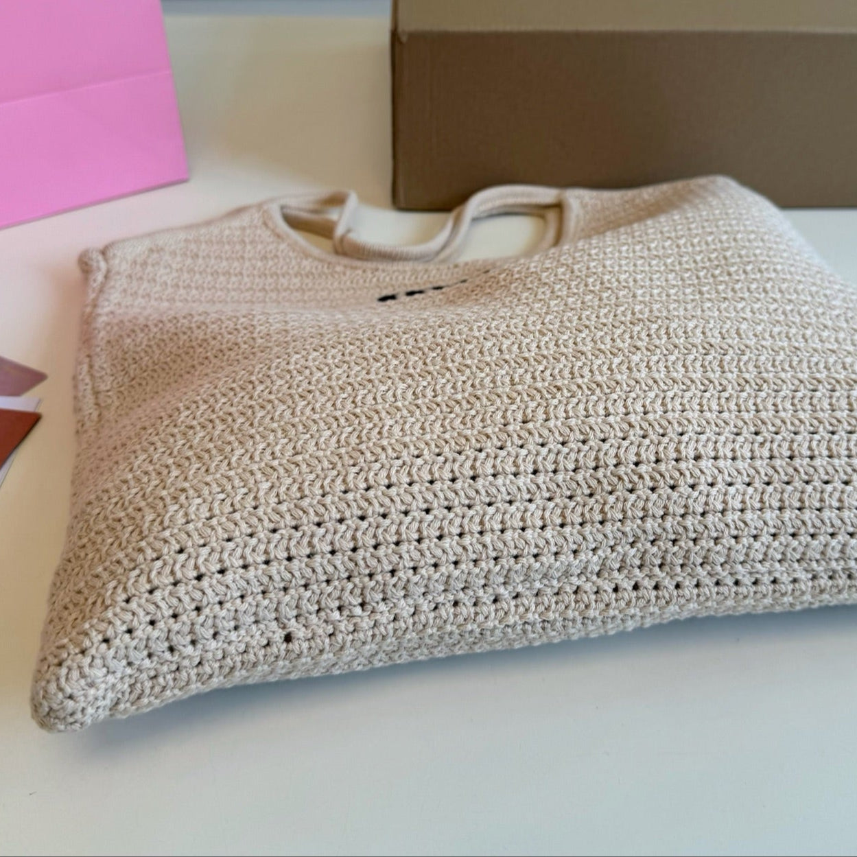 HOLLOW KNITTED TOTE BAG 35 IN OFF WHITE MIX BLACK WOVEN FABRIC