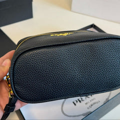 VANITY CASE BAG 19 IN BLACK CALFSKIN GOLD HARDWARE