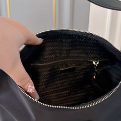 HOBO BAG 30 IN BLACK RE-NYLON SILVER HARDWARE