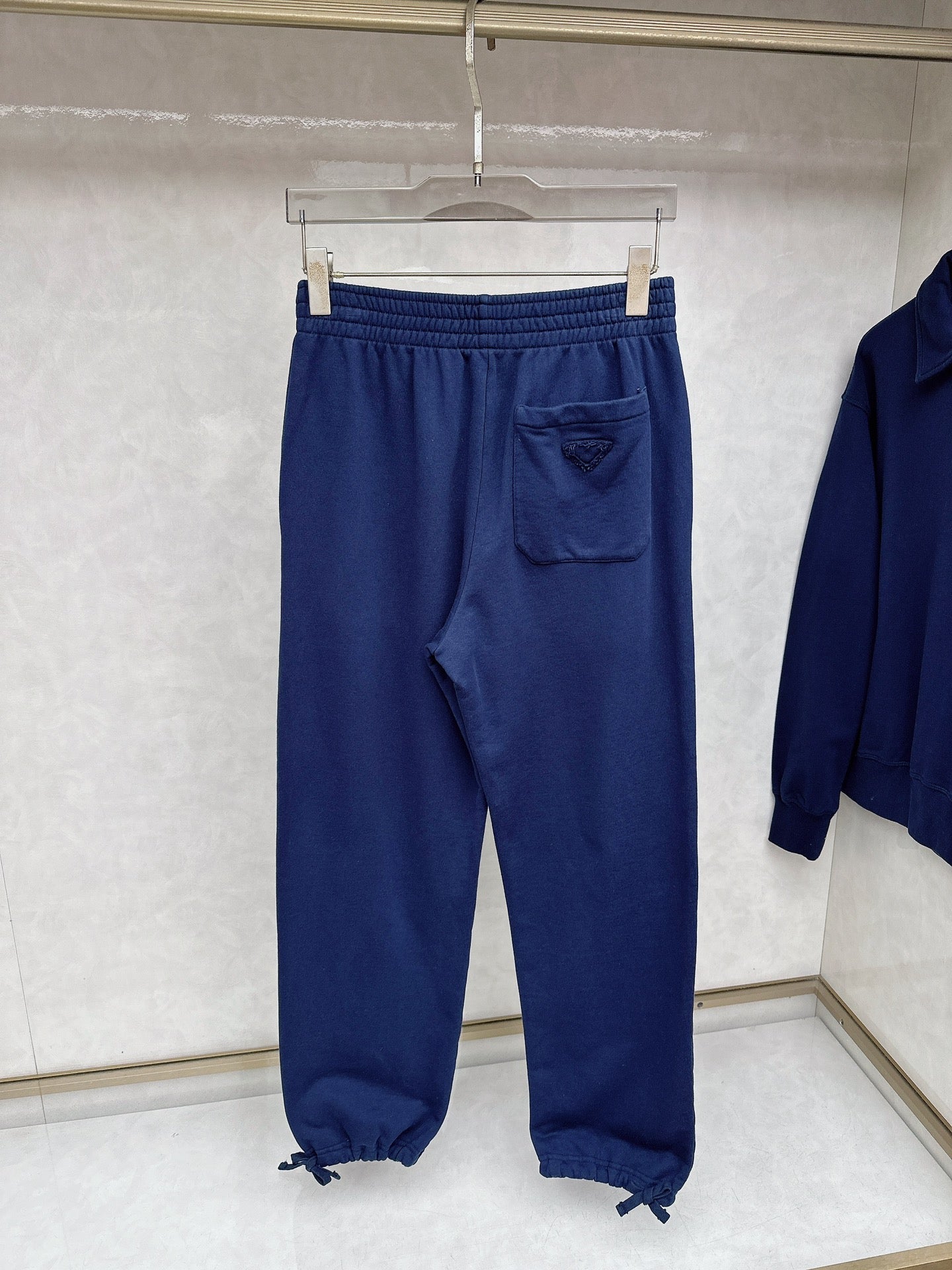 PRADA 25S SWEATSUIT SET 438