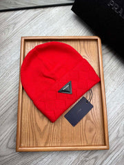 BEANIE HAT IN CHERRY RED WOOL AND RABBIT FUR 342036