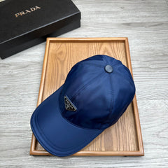 BASEBALL HAT IN NAVY BLUE RE-NYLON 214512