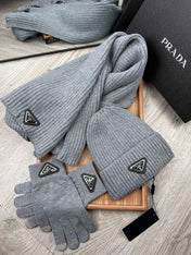 THREE-PIECES SET IN SMOKE GRAY WOOL AND ACRYLIC 406559