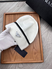 BEANIE HAT IN WHITE WOOL 349649
