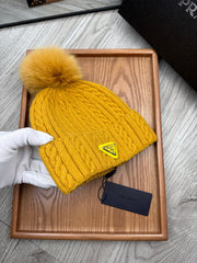 BEANIE HAT IN MUSTARD YELLOW WOOL 352365