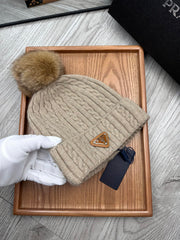BEANIE HAT IN CAMEL BROWN WOOL 352367