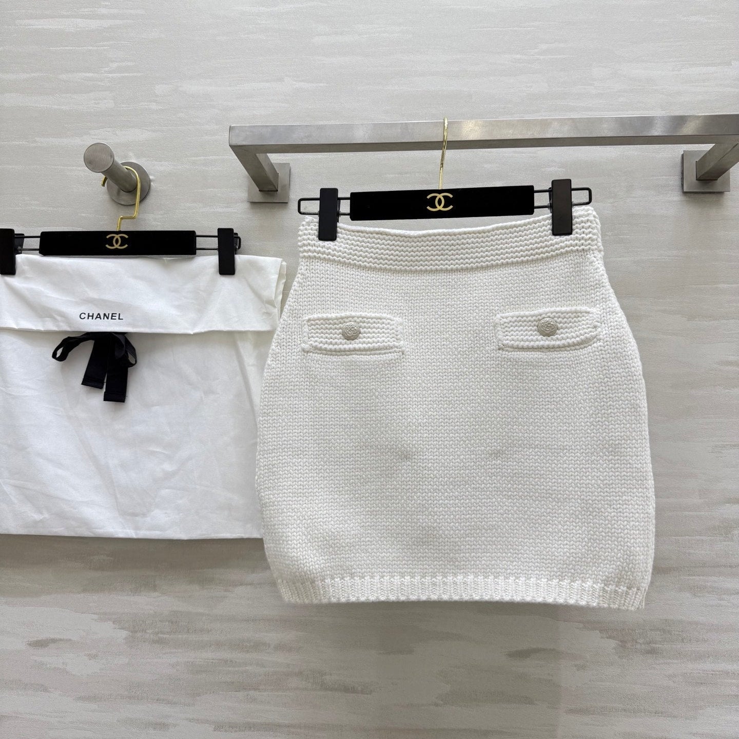 CHANEL 25S MINI SKIRT STYLE 239