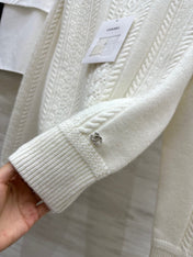 CHANEL 26S SWEATER 677