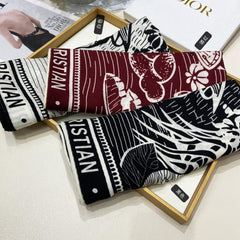 SQUARE SCARF 140 CM IN BLACK MIX WHITE MONOGRAM WOOL AND SILK 415111