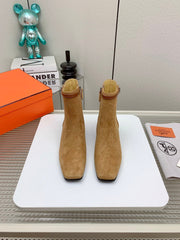 WOMEN'S NEO ANKLE BOOT IN PEANUT BROWN SUEDE