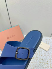 SANDALS IN CLASSIC BLUE CALFSKIN