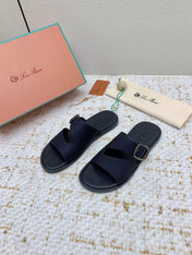 SANDALS IN BLACK CALFSKIN