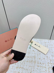 SANDALS IN BLACK CALFSKIN