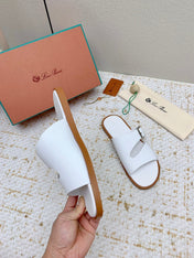 SANDALS IN WHITE CALFSKIN