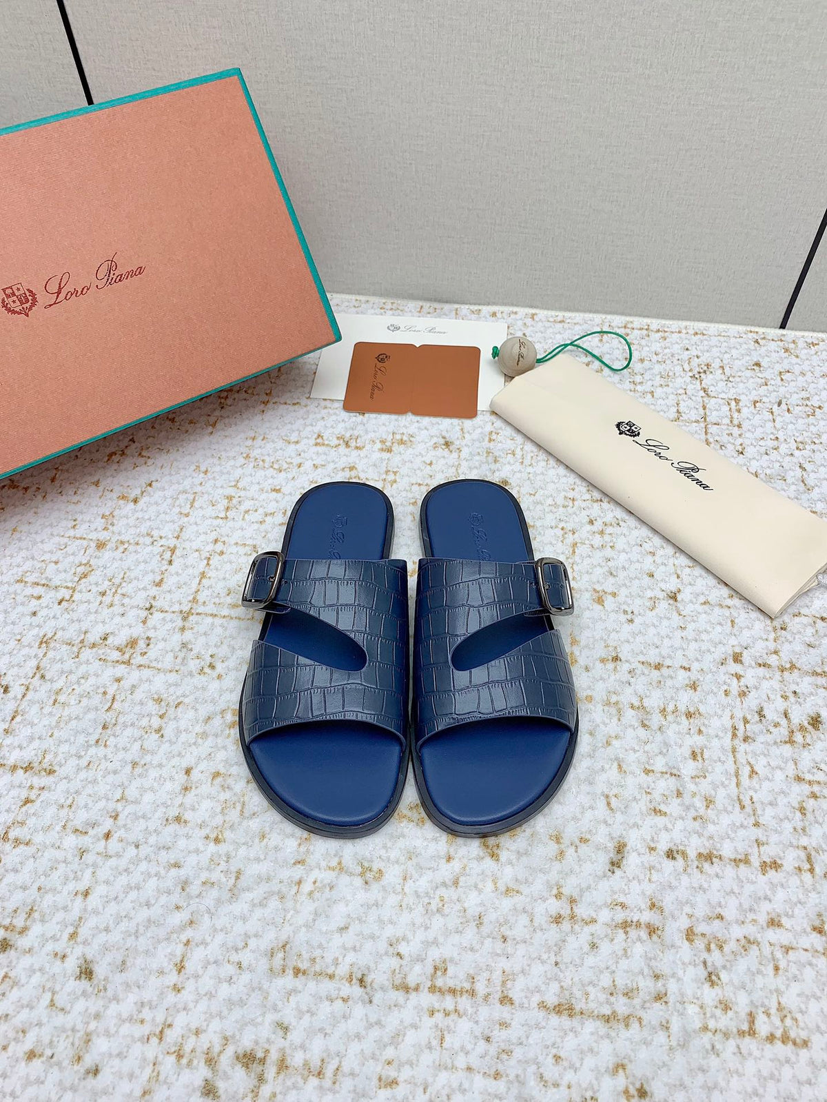 SANDALS IN CLASSIC BLUE SNAKE EMBOSSED CALFSKIN