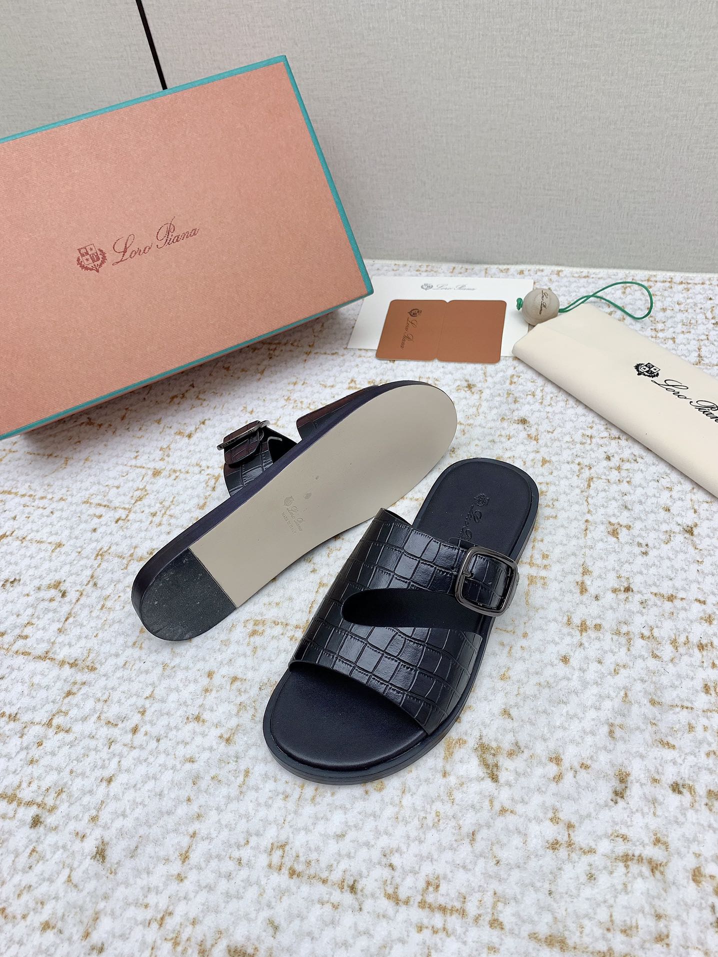 SANDALS IN BLACK SNAKE EMBOSSED CALFSKIN